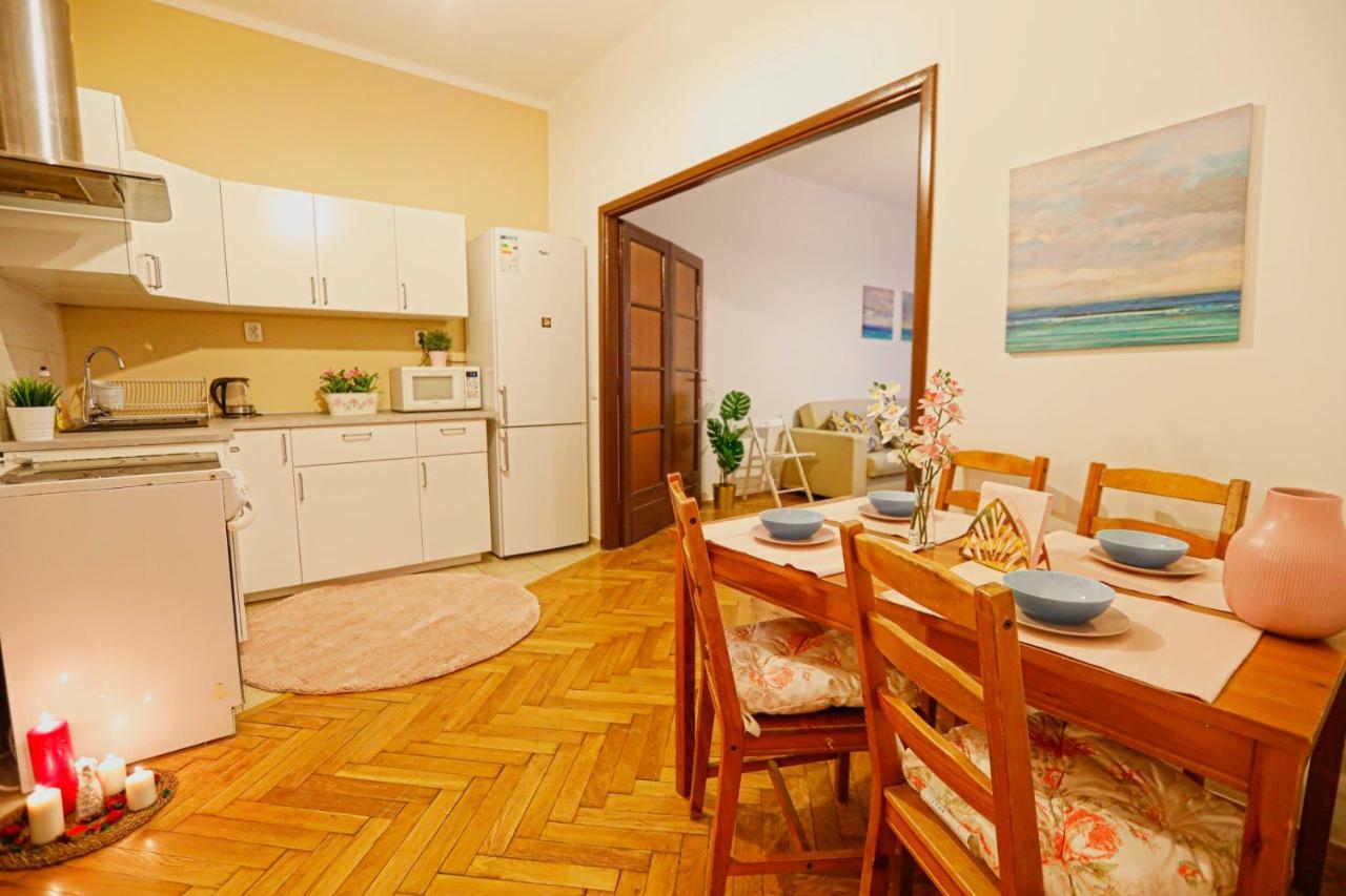 Big&Bright- Golden Apartments- Old Town Cracovie Extérieur photo